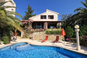 Отель Seaside house with a swimming pool Seget Vranjica, Trogir - 4329  Трогир